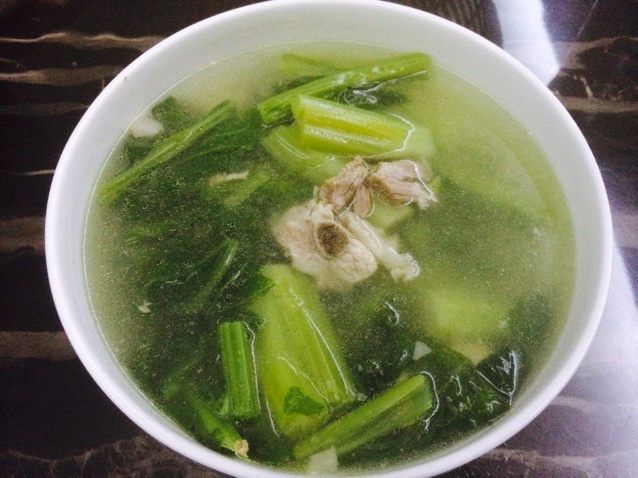 0o小雨o0做的清热降火生津润燥的春菜排骨汤超简单