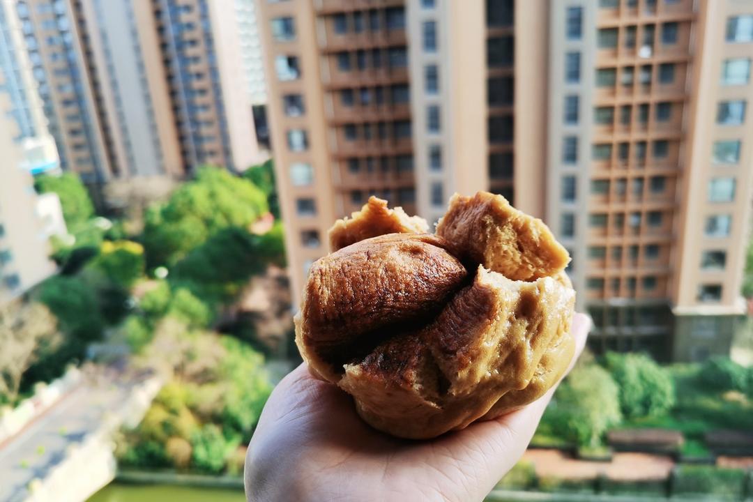 个个都笑开了花的红糖馒头