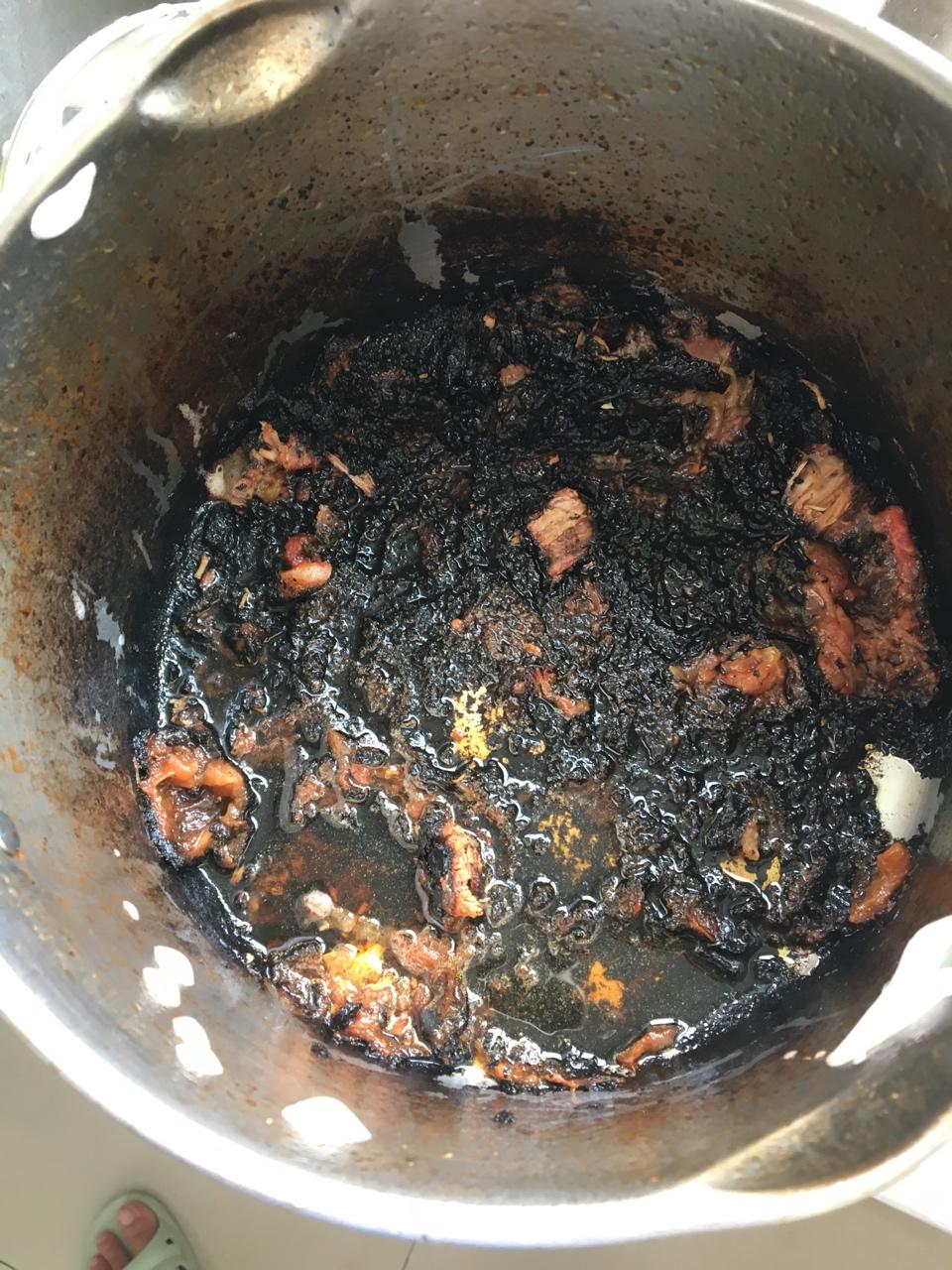 做点饭吧你 做过给我一份西红柿炖牛腩,我能吃掉三碗米饭.