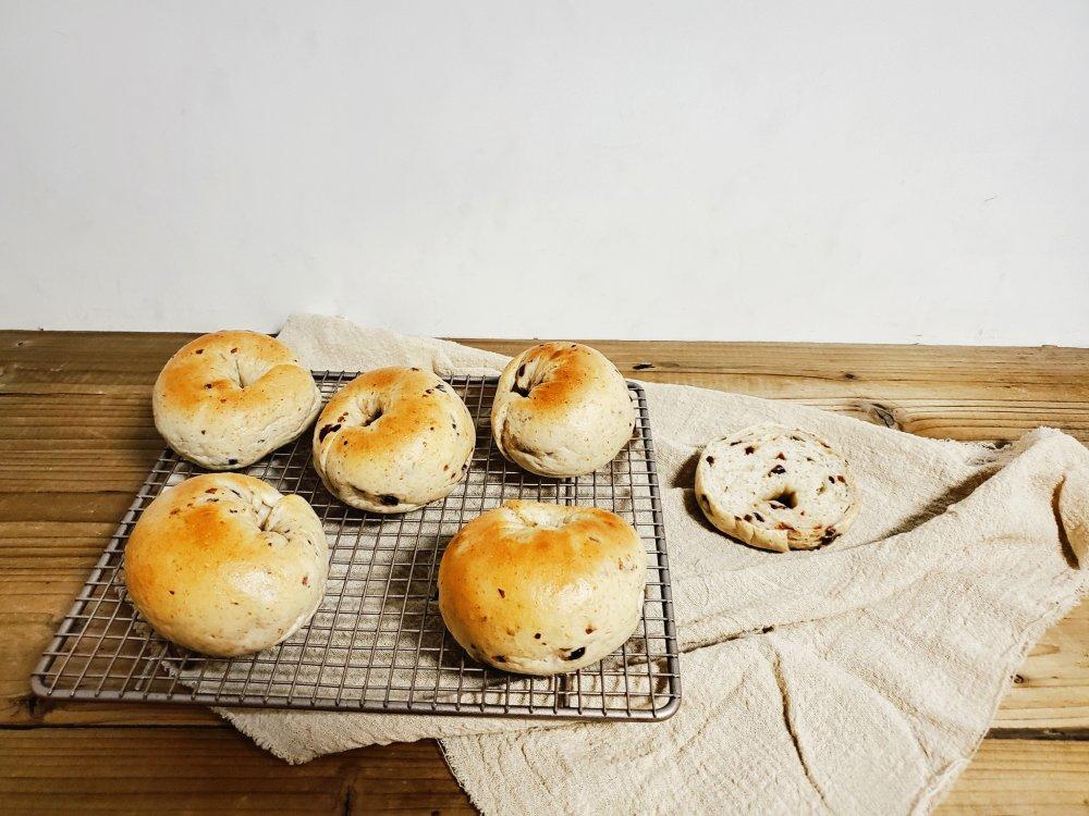 全麦蔓越莓贝果