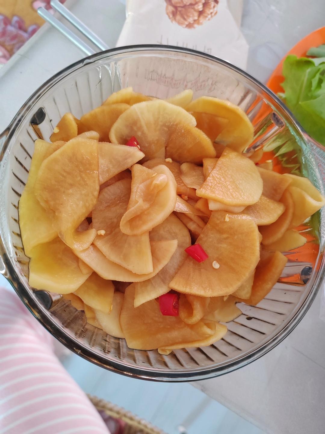 酸辣脆爽的萝卜，当零食都非常好