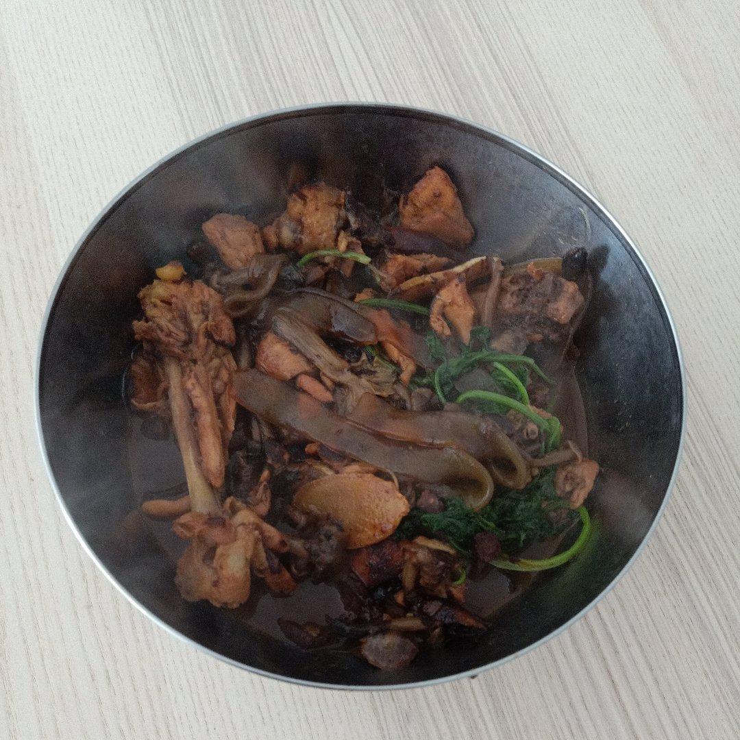 小鸡蘑菇炖粉条