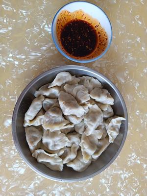 简易的香菇青菜胡萝卜肉馅饺子🥟的做法 步骤9