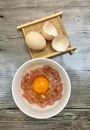 肉蒸蛋的做法 步骤2