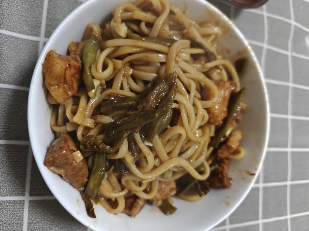 家常豆角焖面