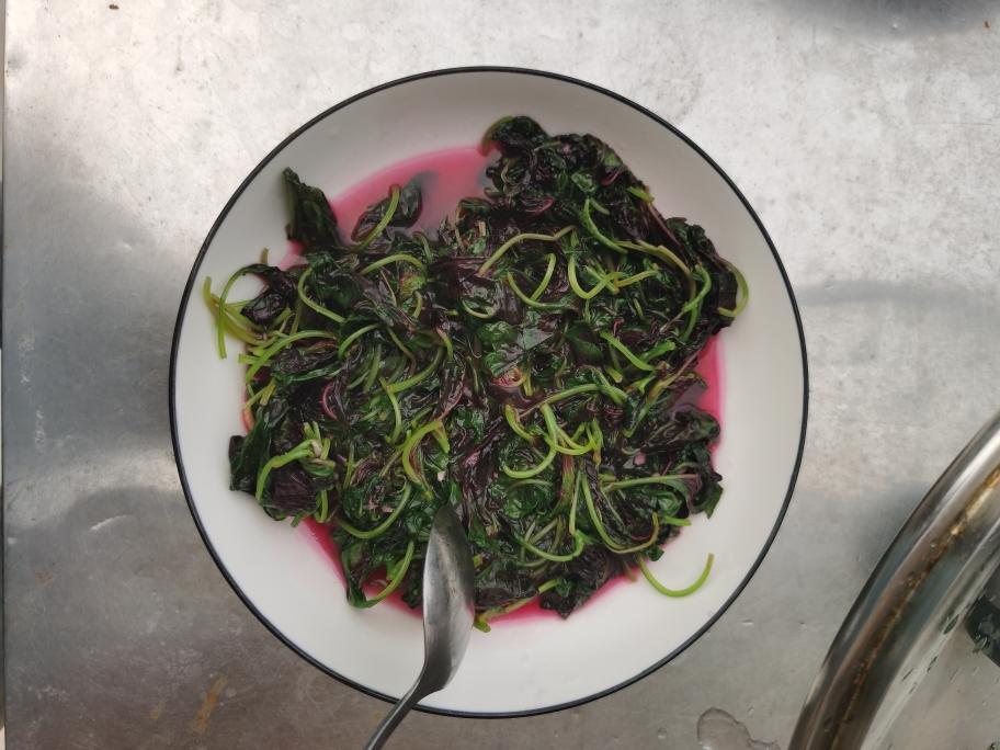 炒红苋菜（新手做出大排档的味道）