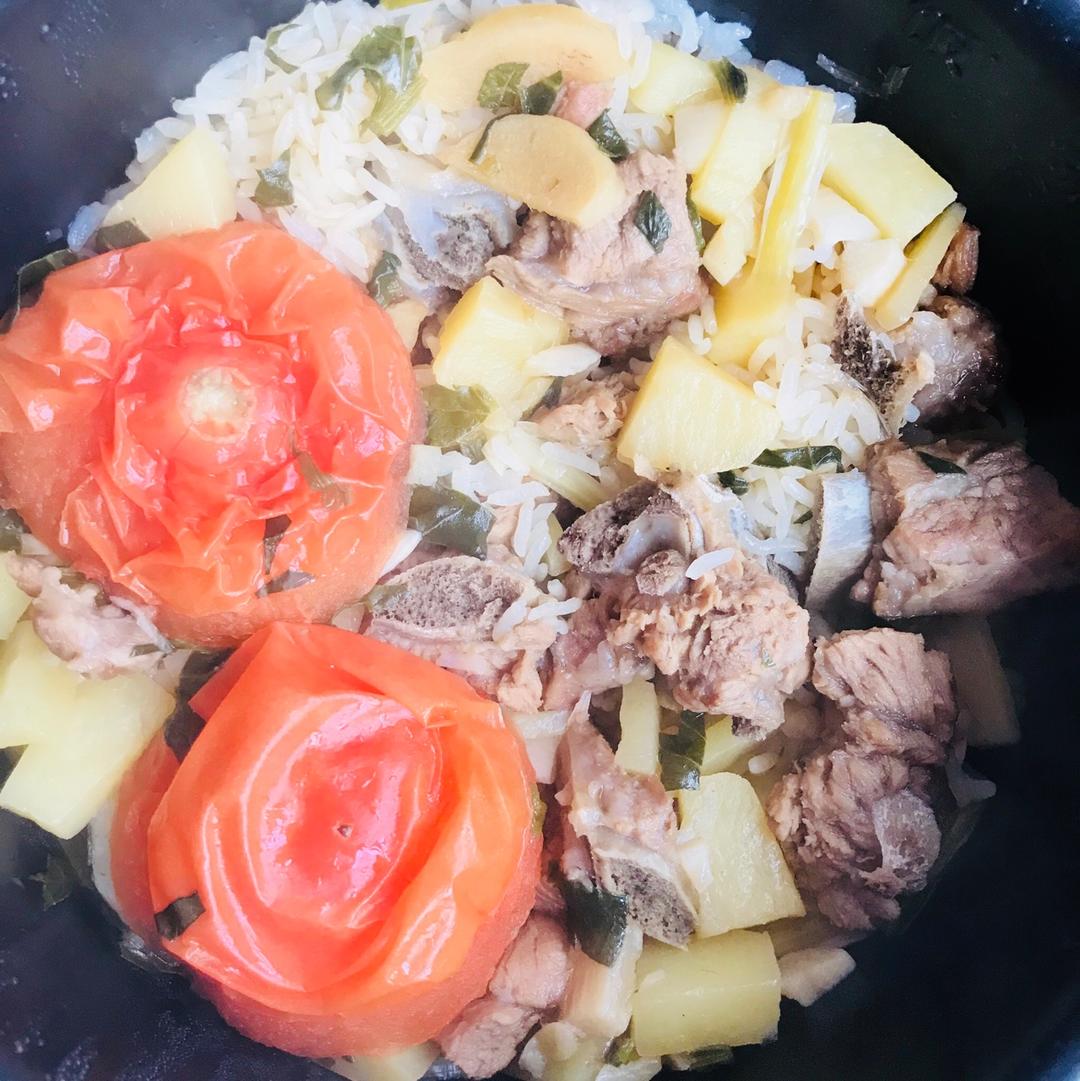 喷香排骨焖饭（爆好吃）