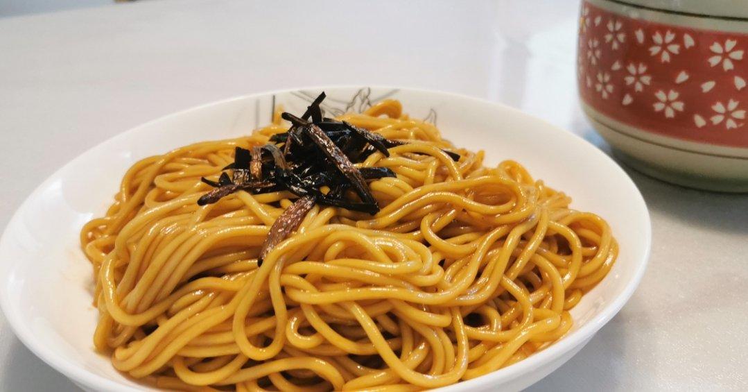 葱油拌面 每个人的心中都有一碗葱油面 经典又快手