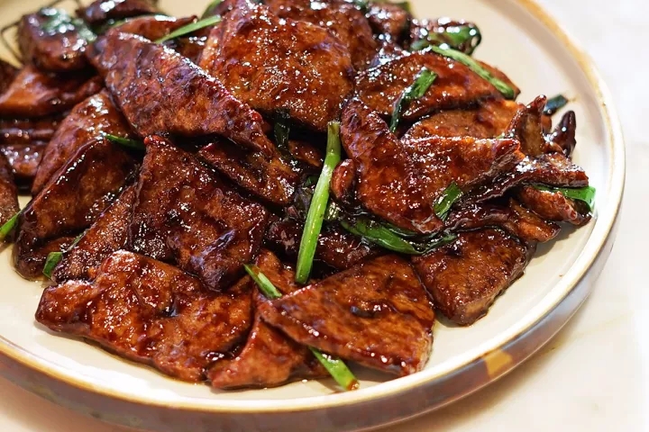 小煎猪肝：跟大厨学菜之北京小吊梨汤的做法