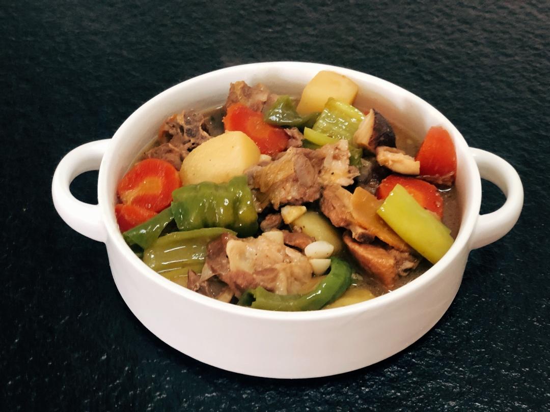 土豆炖排骨