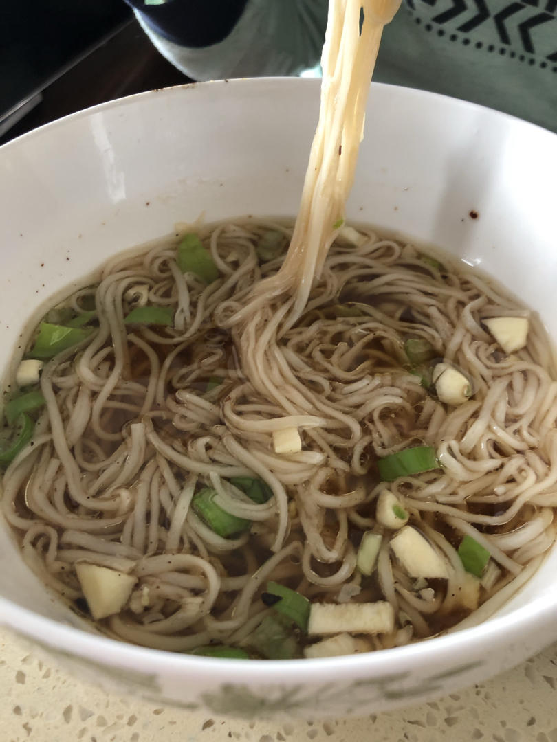 一碗热汤面