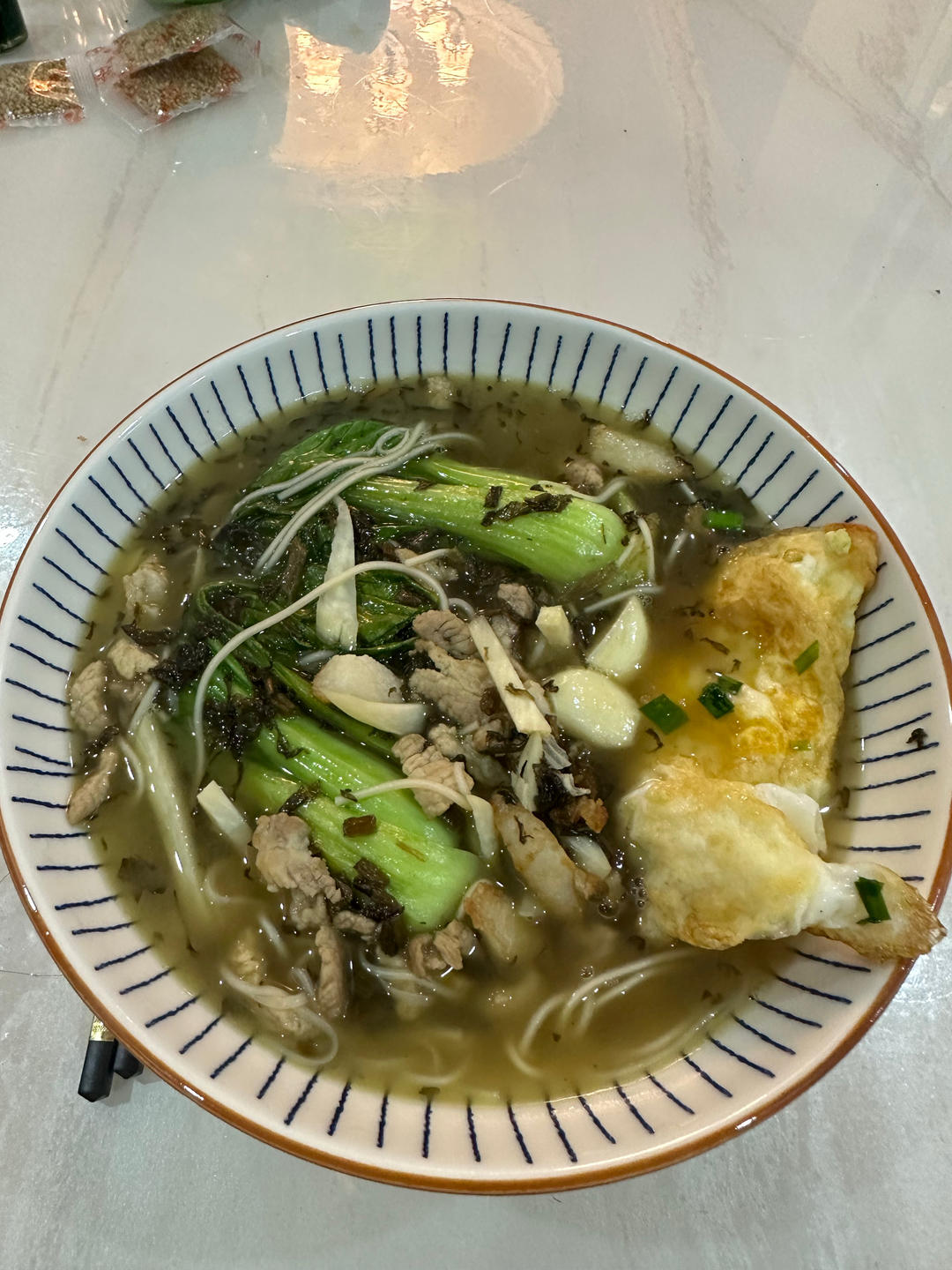 雪菜肉丝面