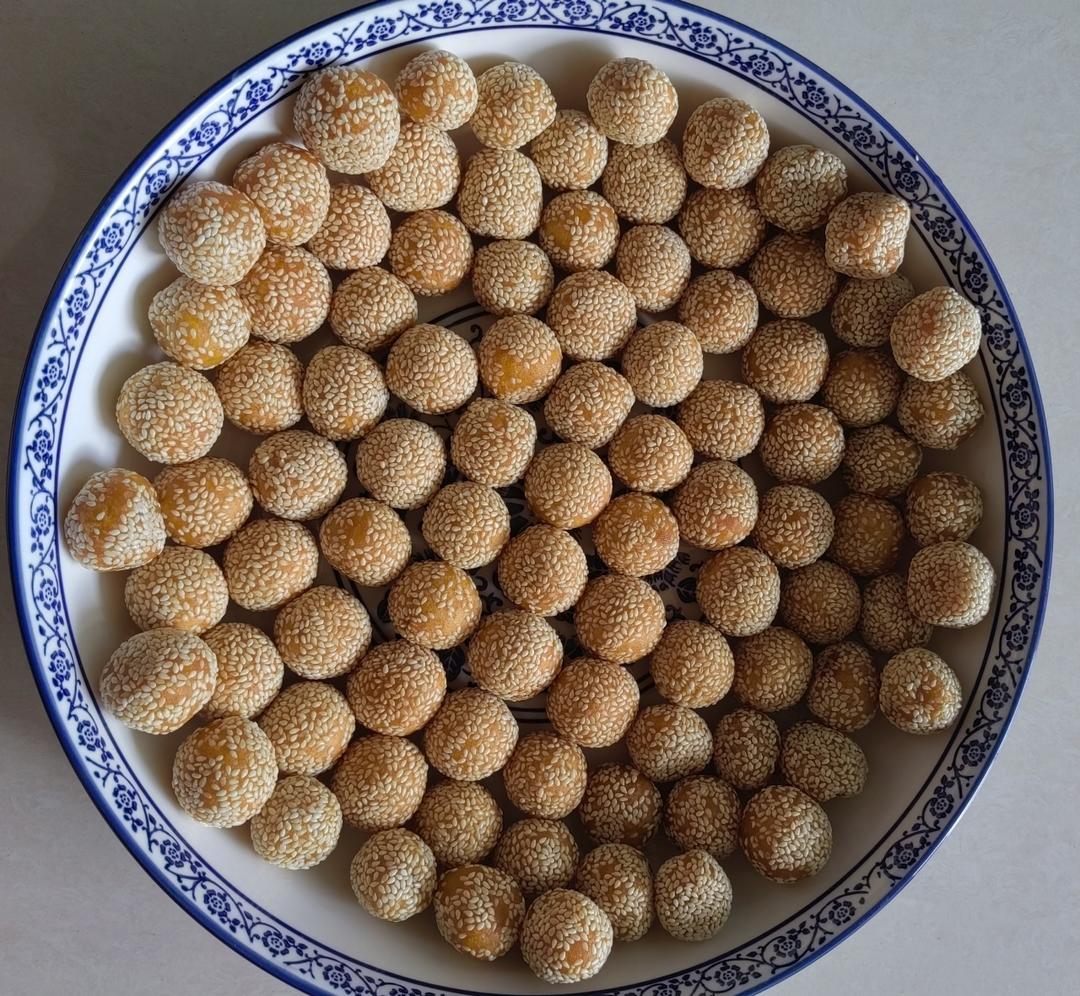 “南瓜芝麻球”聚餐必做小点心