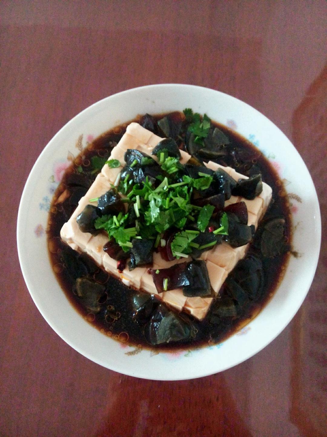 皮蛋豆腐