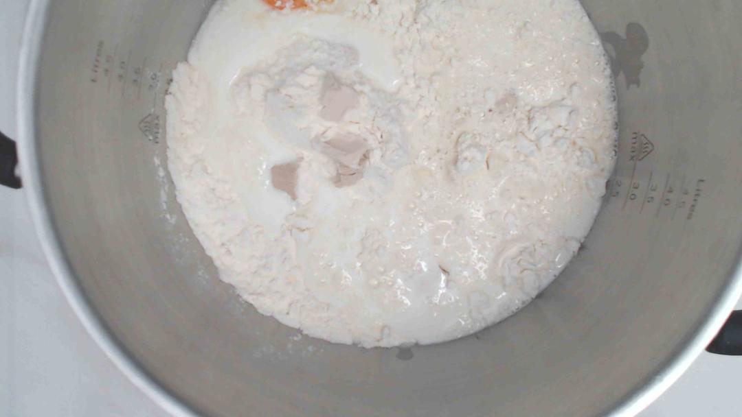 纯奶手撕吐司的做法 步骤1