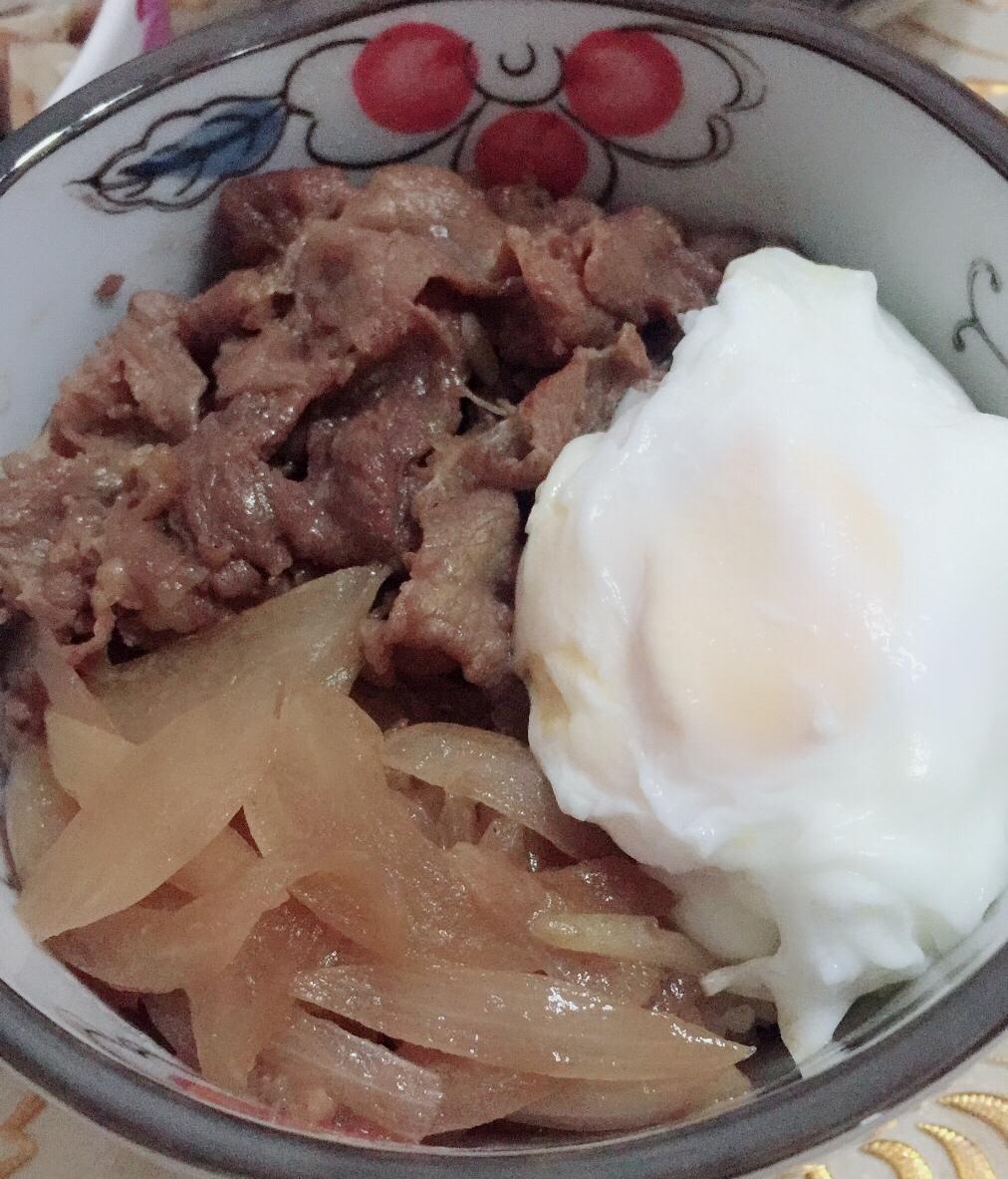 温泉蛋牛丼饭