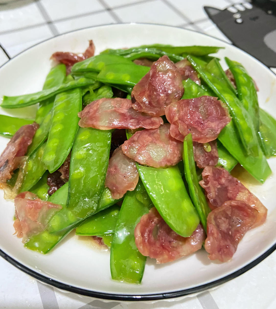 腊肠炒荷兰豆