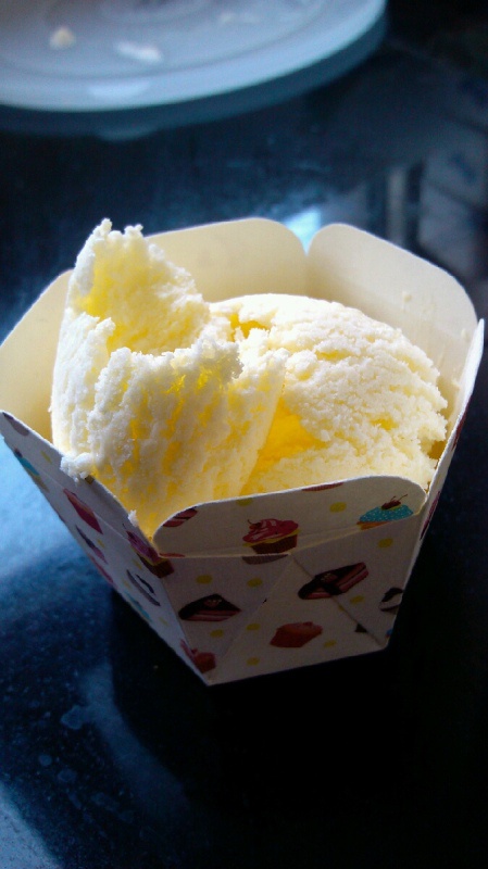 奶油冰淇淋
