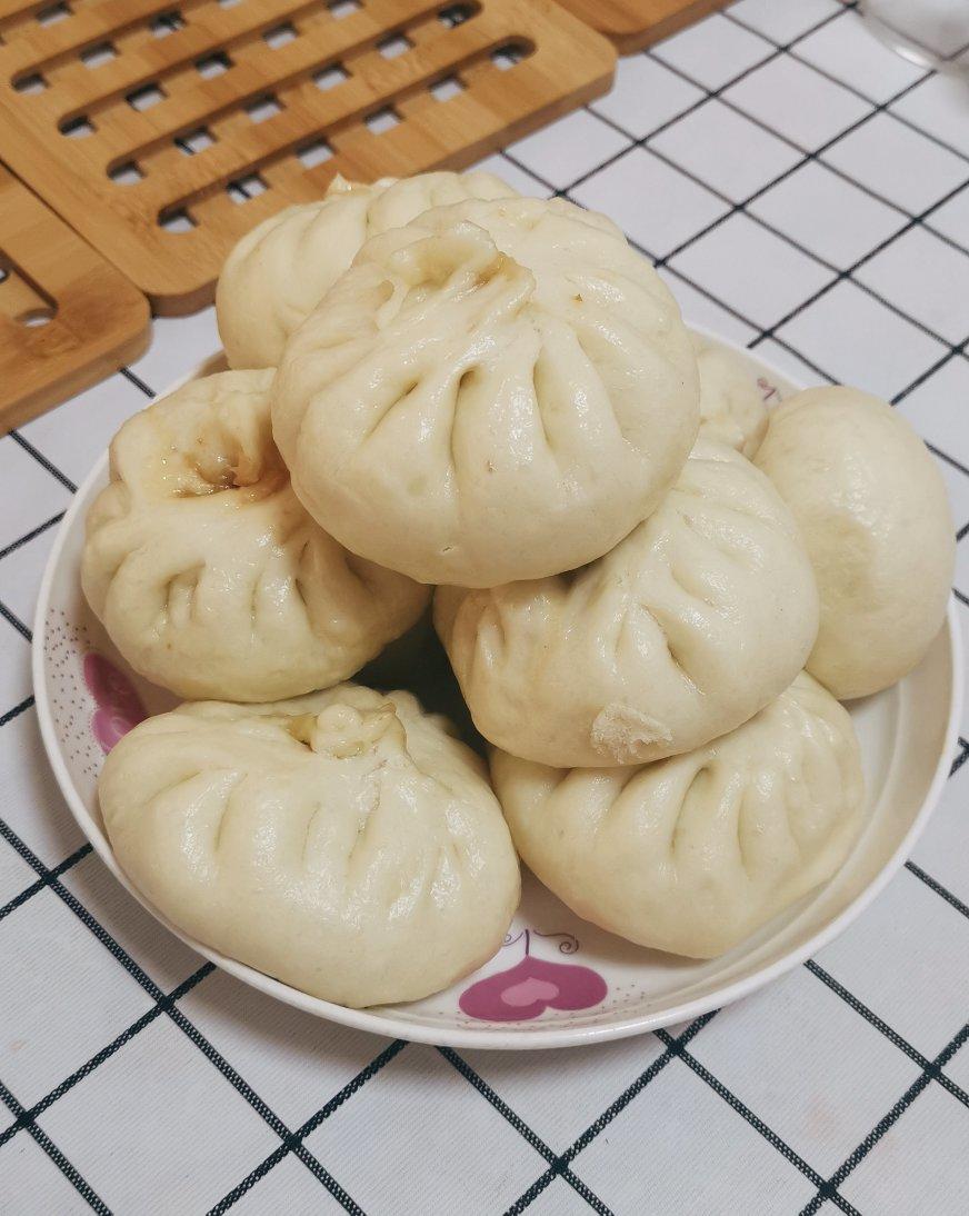 酱肉包子
