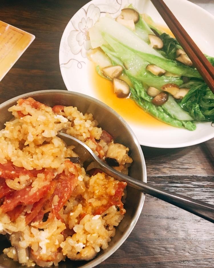 【电饭煲腊肠煲仔饭】