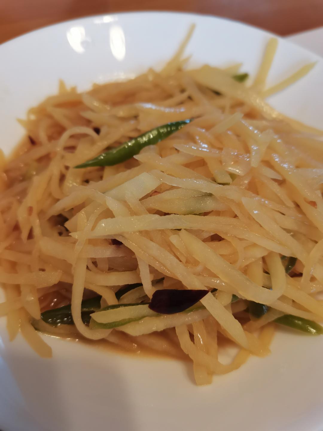 酸辣土豆丝的家常做法 超级下饭
