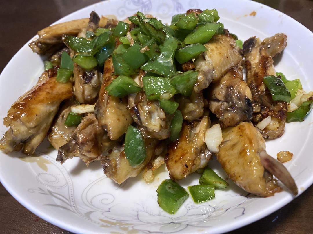 蒜香鸡翅，这才是鸡翅最好吃的做法