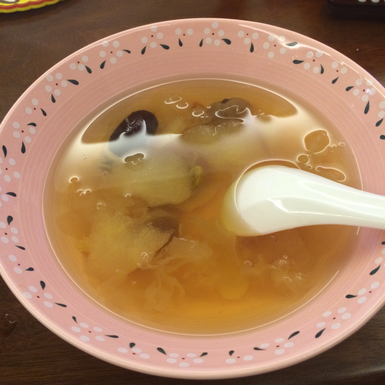 红枣银耳莲子羹