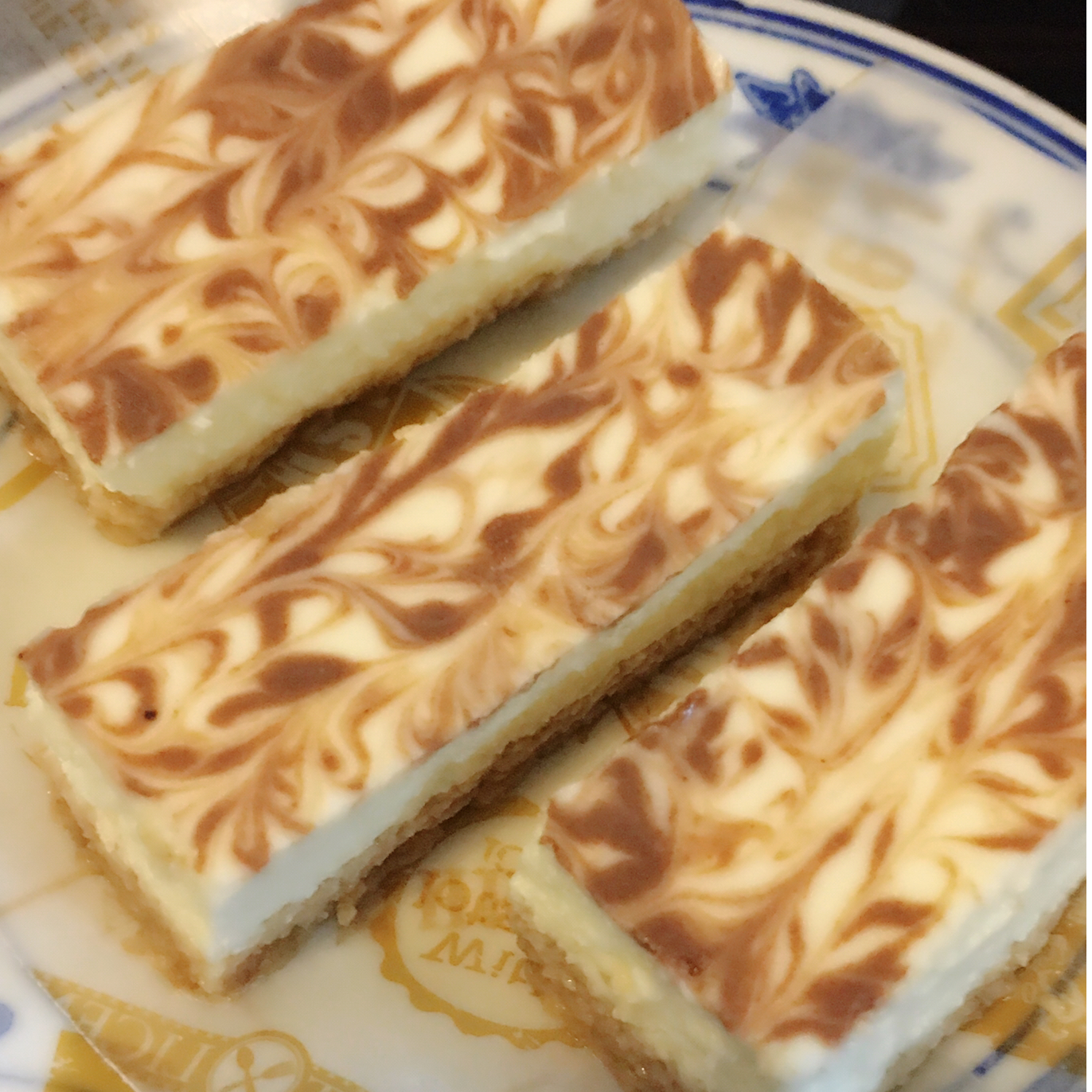 重芝士蛋糕(大理石花纹装饰）