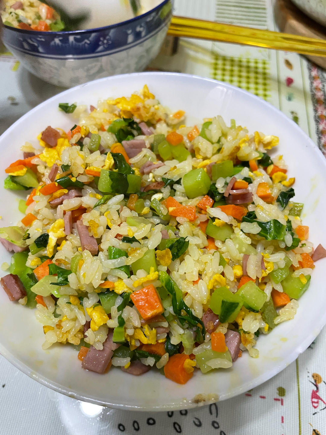 时蔬蛋炒饭