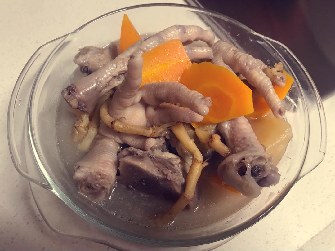 鱼腥草苹果鸡脚汤