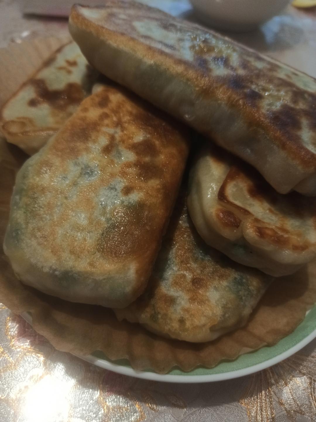 吹弹可破的韭菜盒子