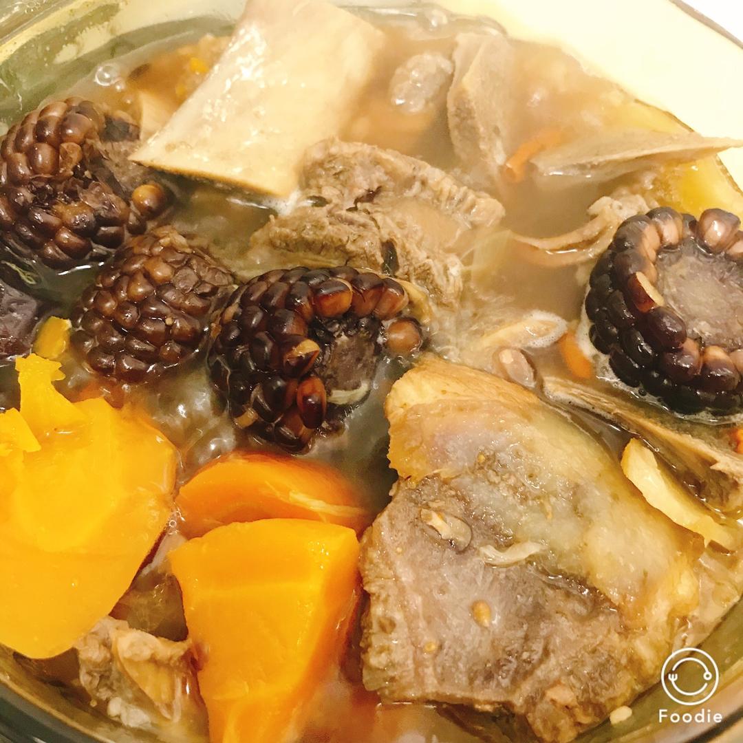 美味牛骨养生汤