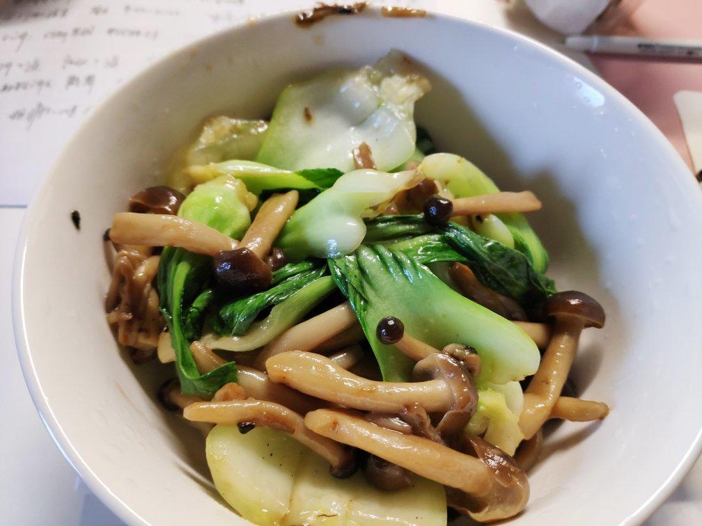 蟹味菇炒小油菜