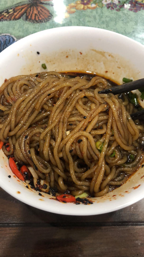 厨房小白都会的超级简单过瘾的酸辣粉
