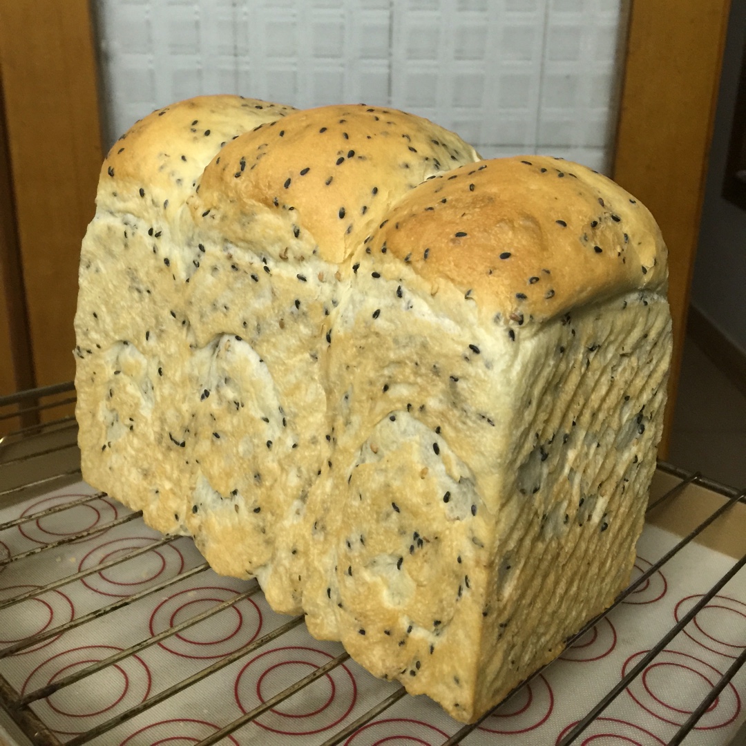 金大旺的黑芝麻吐司