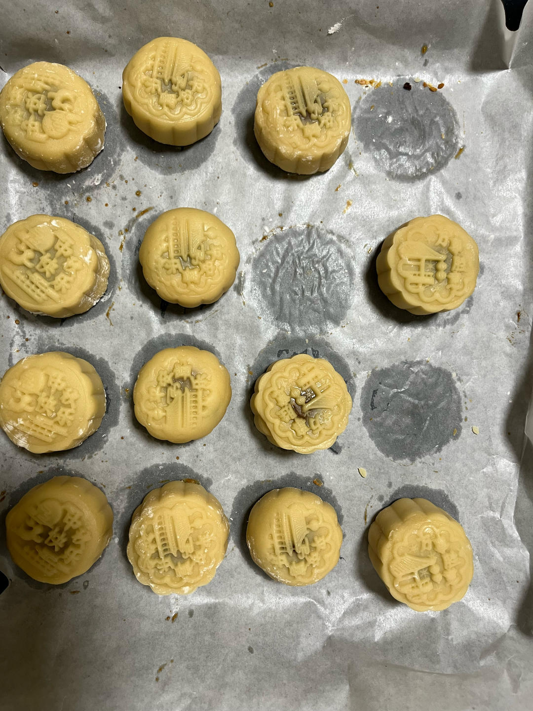 广式月饼—蛋黄莲蓉月饼