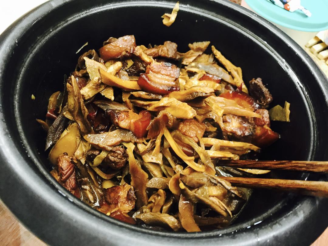 🥘🍖家常笋烧肉的做法