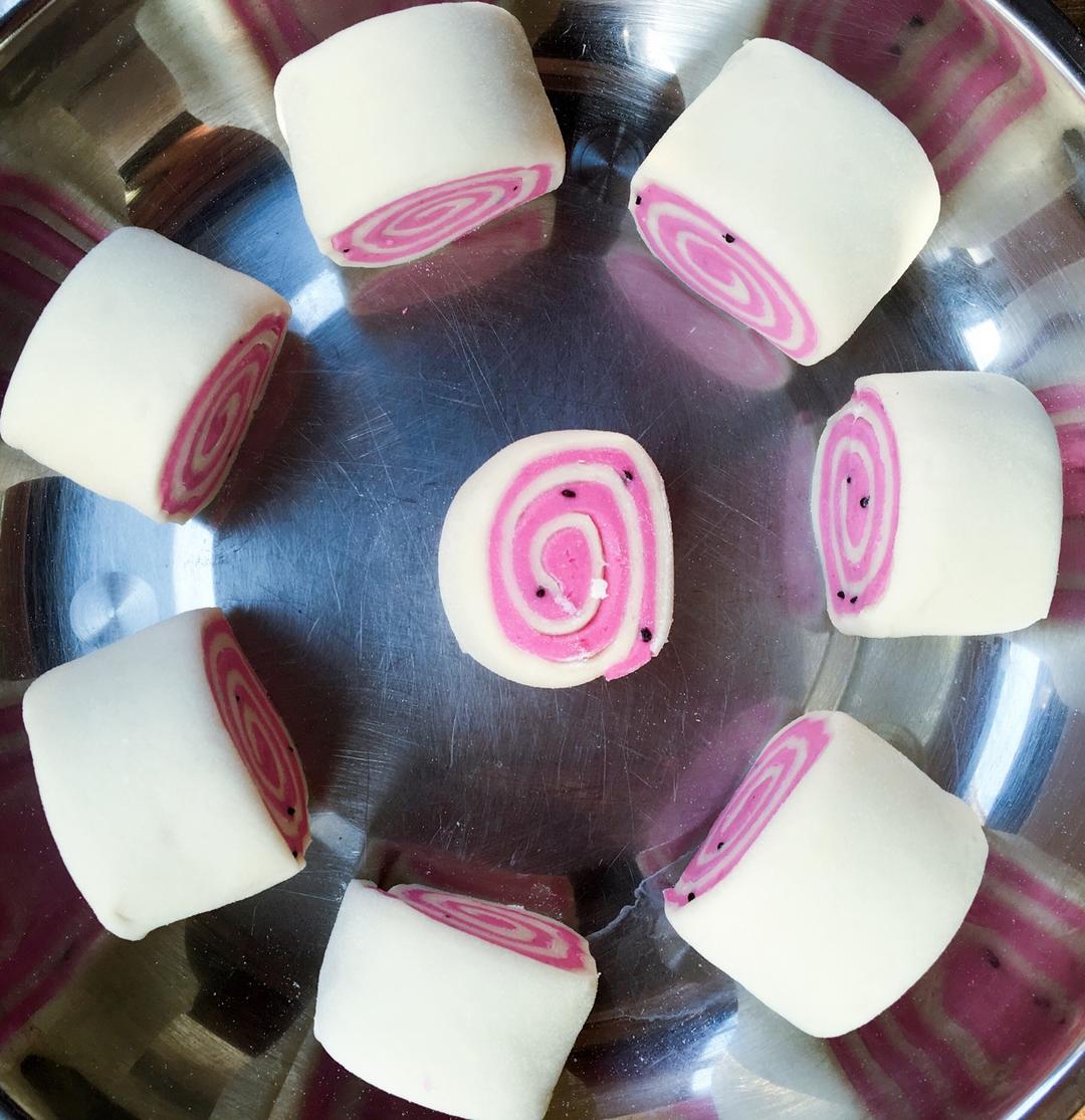 双色馒头（花朵馒头）