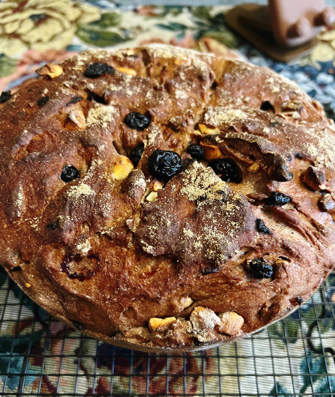 德国婆婆秘方·只多一料·香得上天的全麦核桃蔓越欧包