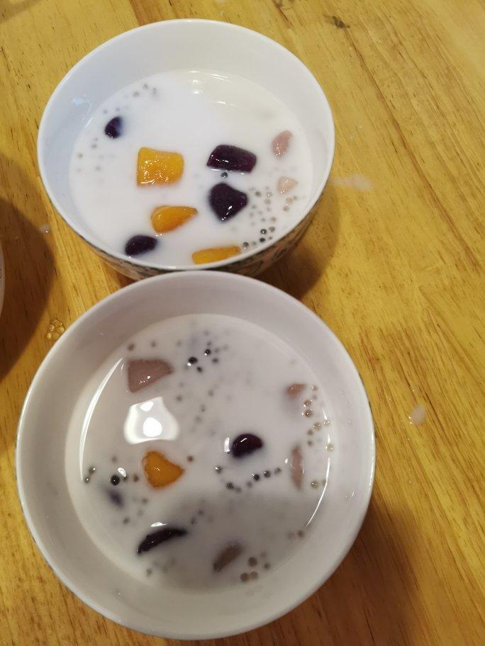 珍珠芋圆红豆西米露