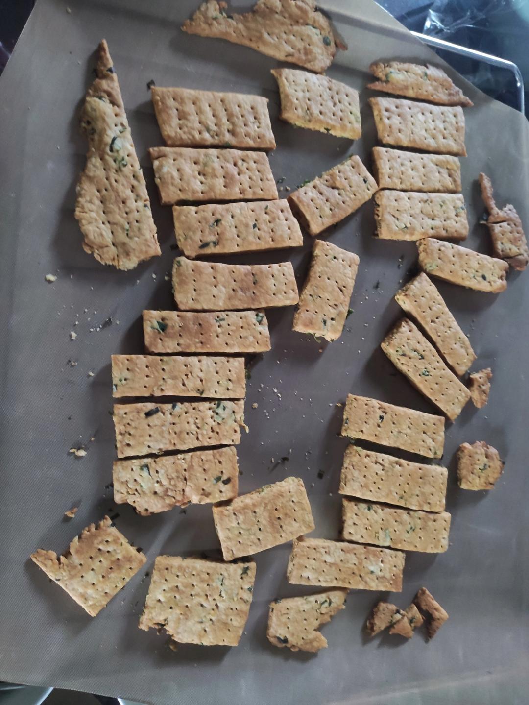 香葱苏打饼干   葱香味浓   酥松无比   无糖低油   养胃减肥  附细节视频