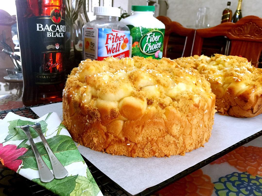 爆浆肉松手撕面包