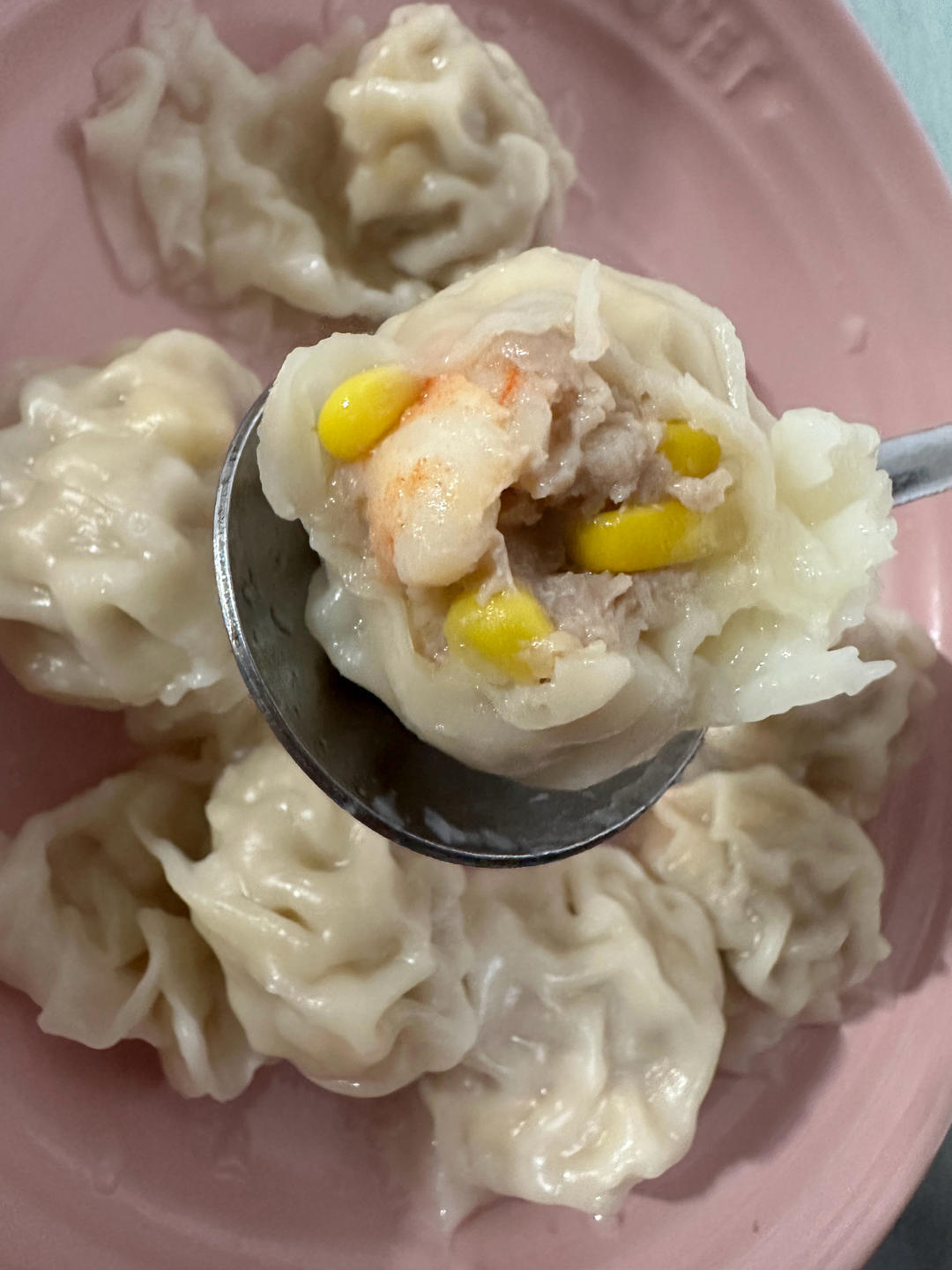 超有料的小馄饨馅（猪肉虾仁木耳玉米粒）