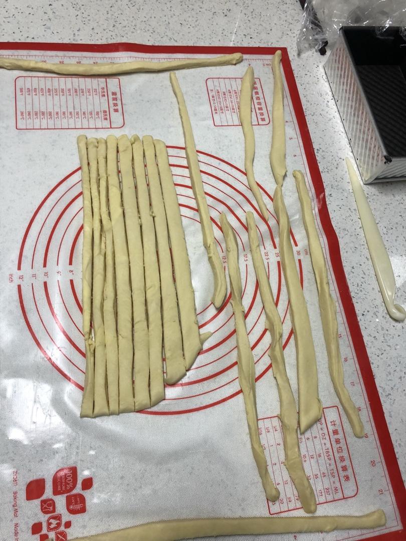 金砖面包－－一个很成功的手撕起酥面包配方