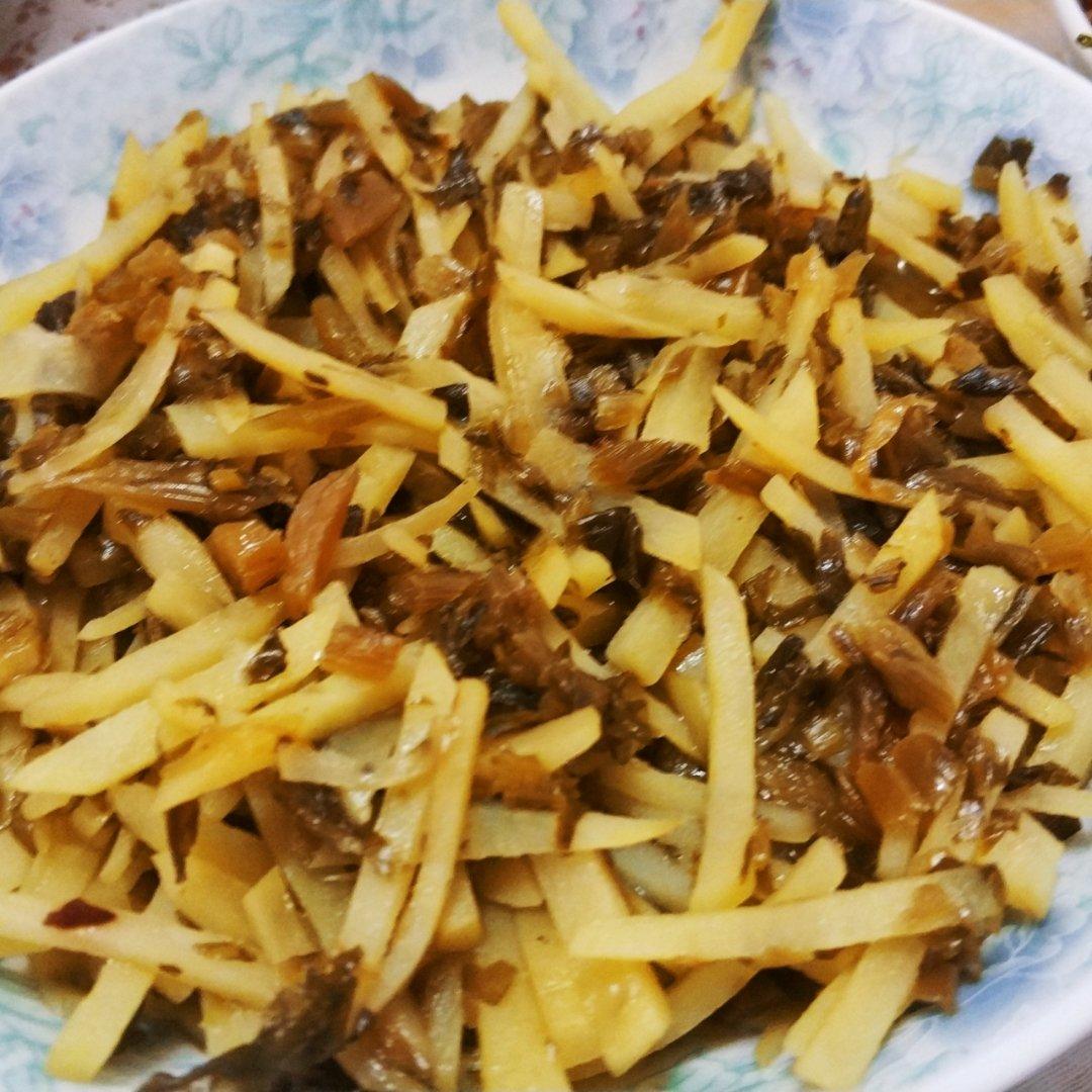 雪菜炒土豆