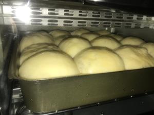 10L小烤箱烤一切---手揉巨好吃的绵软拉丝小餐包小面包的做法 步骤17