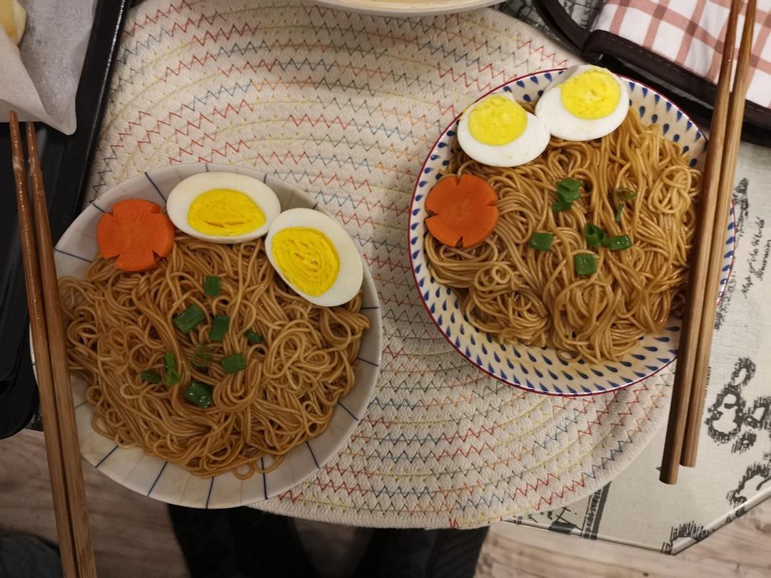 葱油拌面Spring Onion Noodles