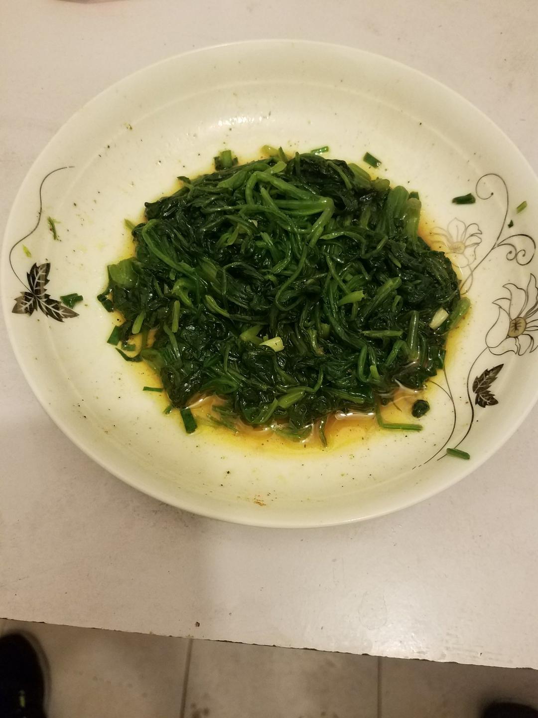 凉拌菠菜