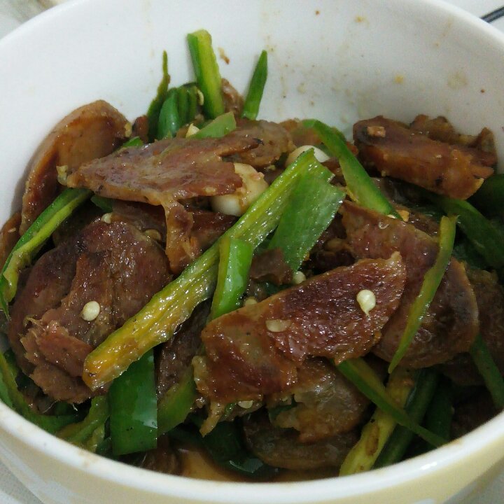 青椒炒香肠