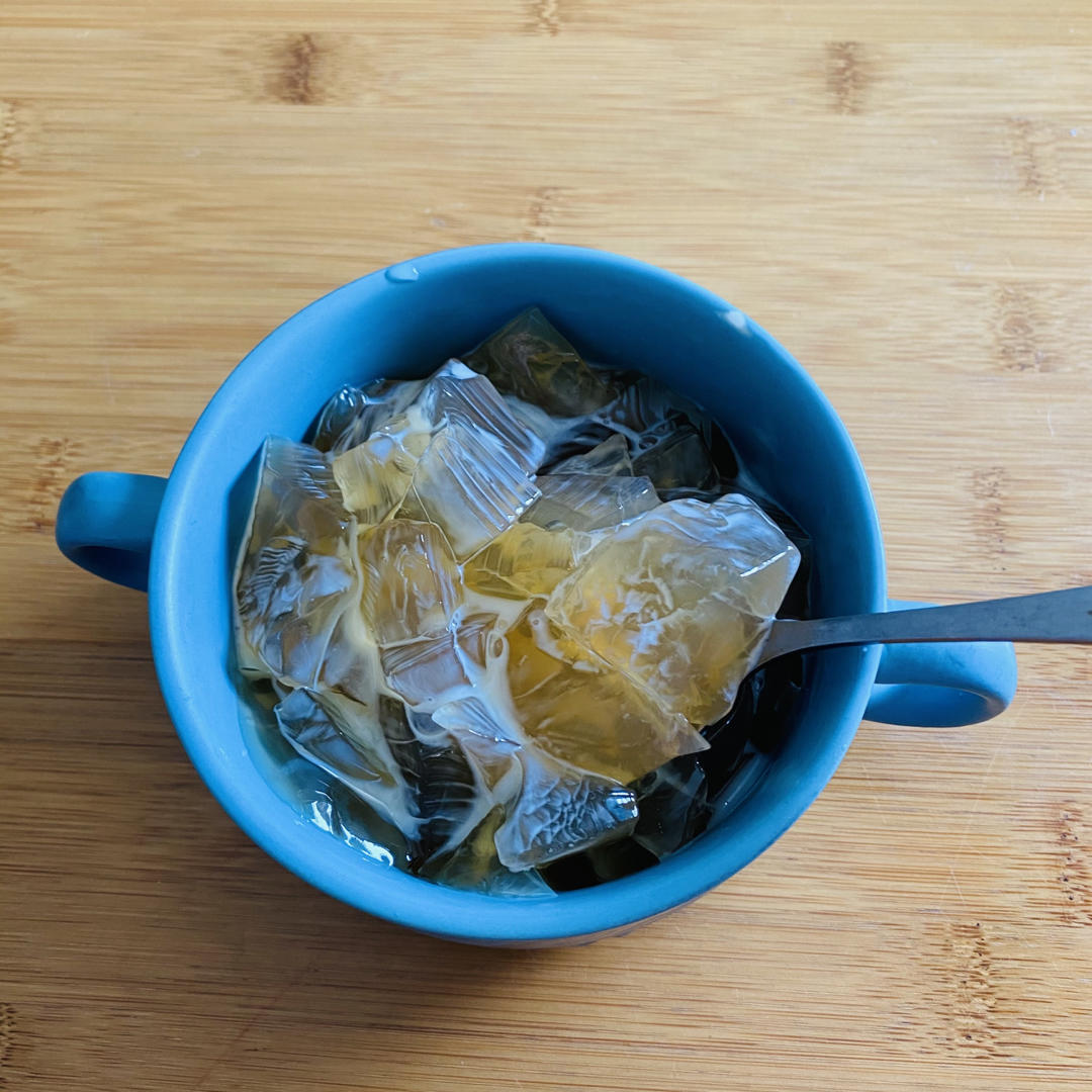 wuli狸做的海底椰菊花雪梨膏